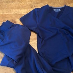 Grey’s Anatomy navy blue scrubs set
